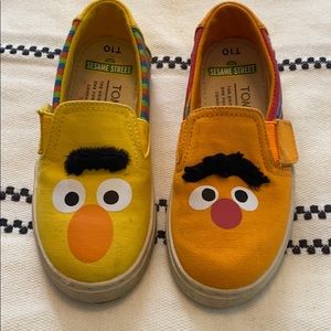 TOMS Bert and Ernie kids shoes